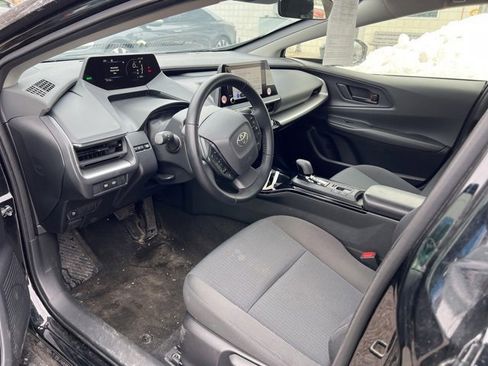 Used 2024 Toyota Prius LE image 6