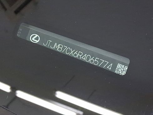 Used 2024 Lexus LX 600 F Sport image 19