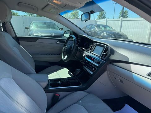 Used 2018 Hyundai Sonata SE FWD image 24