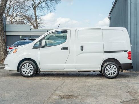 Used 2021 Nissan NV200 SV image 3