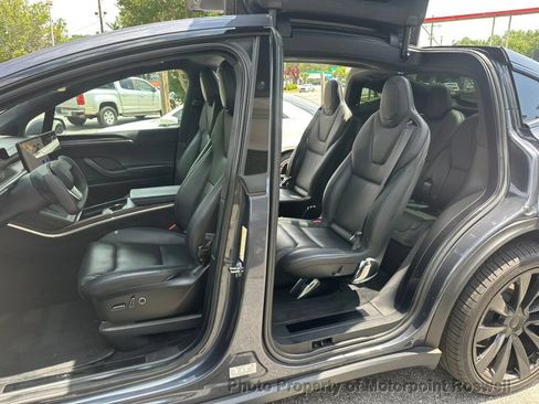 Used 2023 Tesla Model X AWD/4WD image 17