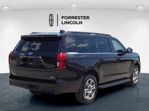 Used 2025 Ford Expedition Max Active AWD/4WD image 3