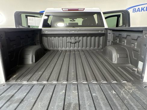Used 2020 Chevrolet Silverado 1500 Custom Trail Boss w/ Custom Convenience Package AWD/4WD image 24