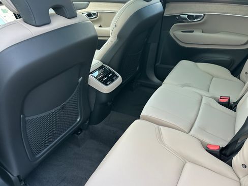New 2026 Volvo XC90 B6 Plus AWD/4WD image 9