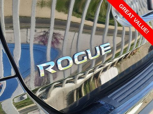 Used 2018 Nissan Rogue SV AWD/4WD image 28