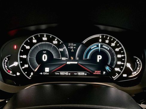 Used 2019 BMW 530e w/ Convenience Package RWD image 21