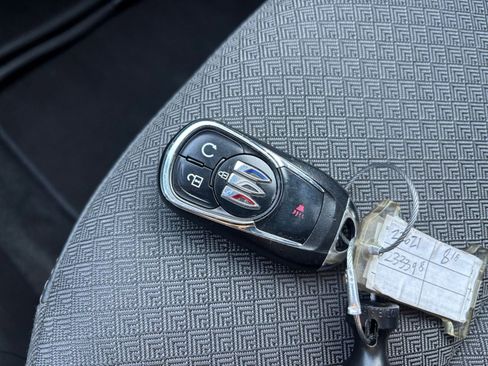 Used 2025 Buick Encore GX Preferred image 21