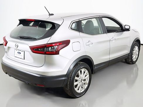 Used 2021 Nissan Rogue Sport S image 7