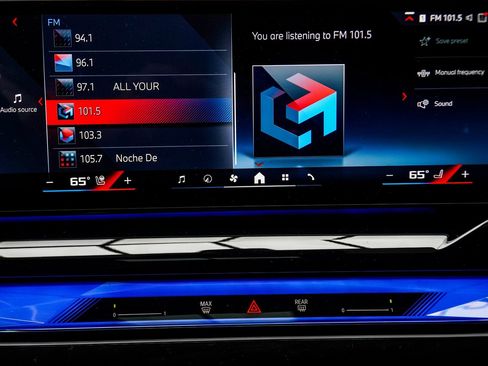 Used 2025 BMW i5 M60 w/ Premium Package image 20