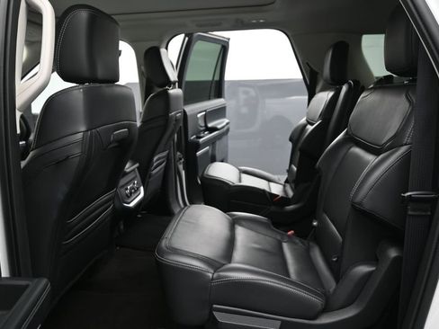 Certified 2025 Ford Expedition Max Platinum AWD/4WD image 15