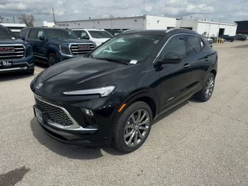 New 2026 Buick Encore GX Avenir w/ Avenir Technology Package AWD/4WD image 4