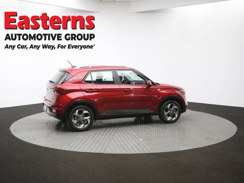 Used 2024 Hyundai Venue SEL image 43