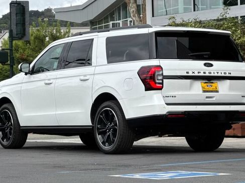 Certified 2023 Ford Expedition Max Limited AWD/4WD image 6