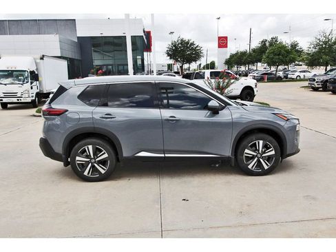 Used 2021 Nissan Rogue SL FWD image 7
