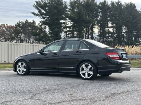Used 2011 Mercedes-Benz C 300 4MATIC Sedan image 5