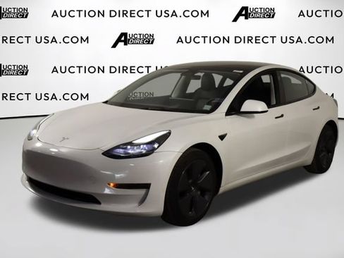 Used 2023 Tesla Model 3 Standard Range RWD image 1