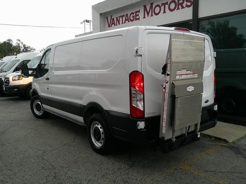 Used 2019 Ford Transit 250 130 Low Roof image 8