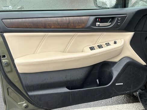 Used 2019 Subaru Outback 2.5i Limited image 11