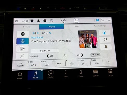 Used 2023 Jeep Grand Cherokee 4WD 4xe image 9