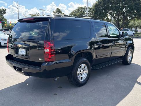 Certified 2011 Chevrolet Suburban LS RWD image 9