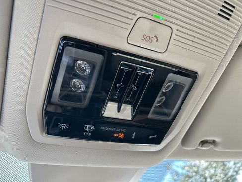 New 2026 Volkswagen Atlas SE FWD image 36