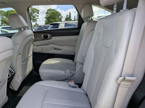 Certified 2023 Kia Sorento X-Line EX AWD/4WD image 20