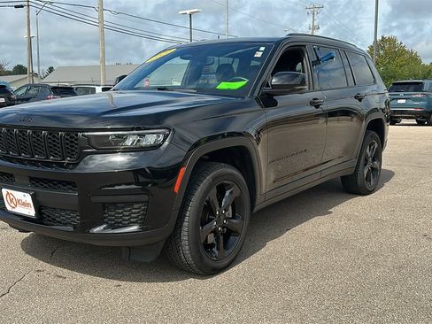 Used 2022 Jeep Grand Cherokee L Laredo AWD/4WD image 3