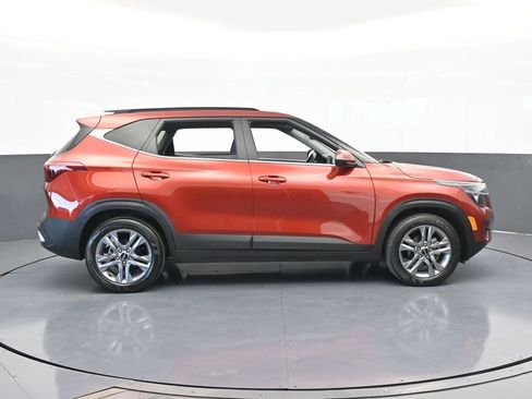 Used 2023 Kia Seltos S image 7