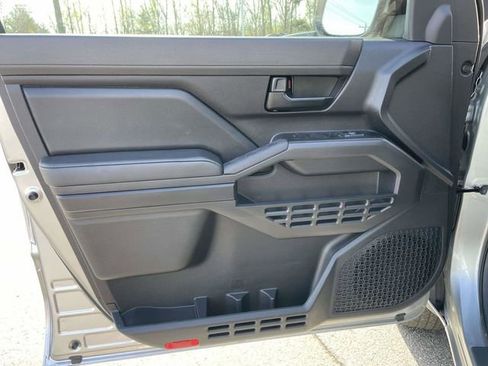 Used 2025 Toyota Tacoma SR image 16