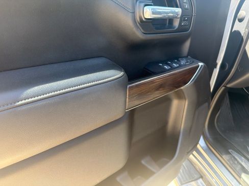 Used 2021 GMC Sierra 1500 SLT RWD image 13