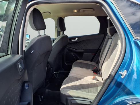 Used 2020 Ford Escape SE image 10