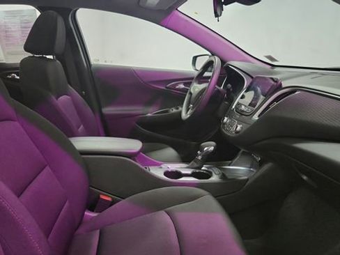 Used 2024 Chevrolet Malibu LT image 23