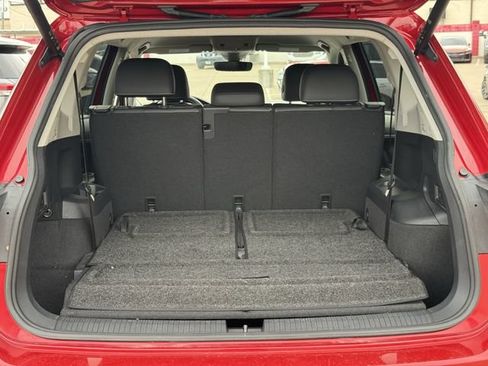 Used 2022 Volkswagen Tiguan SE FWD image 30