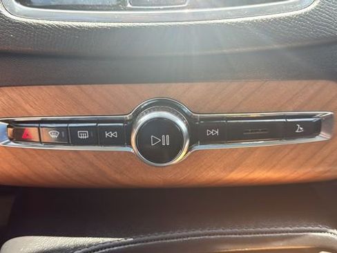 Used 2024 Volvo XC90 B6 Plus w/ Protection Package Premier image 21