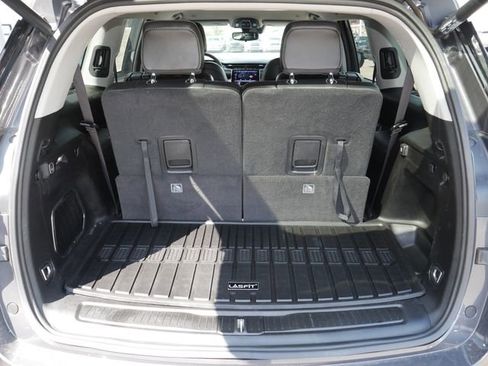 Used 2023 Jeep Grand Cherokee L Limited AWD/4WD image 10