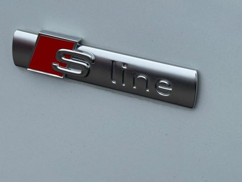 Used 2022 Audi Q5 2.0T Premium Plus w/ Premium Plus Package image 10