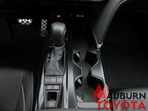 Certified 2025 Toyota Camry SE w/ Convenience Package image 19