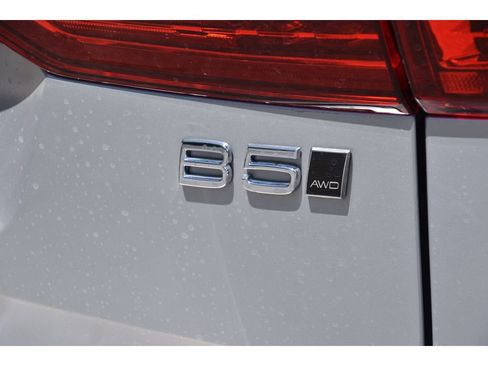Used 2023 Volvo XC60 B5 Plus w/ Climate Package AWD/4WD image 29