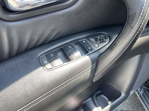 Used 2017 Nissan Armada SL AWD/4WD image 24