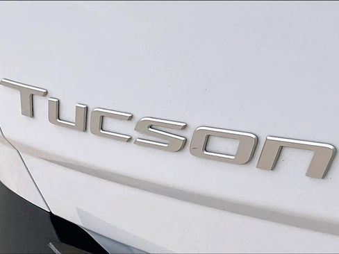 Certified 2025 Hyundai Tucson SEL image 9