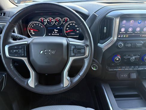 Used 2021 Chevrolet Silverado 1500 LT Trail Boss image 15