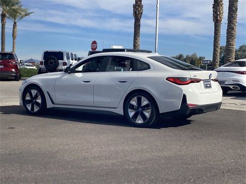 Used 2024 BMW i4 eDrive35 w/ Premium Package image 8