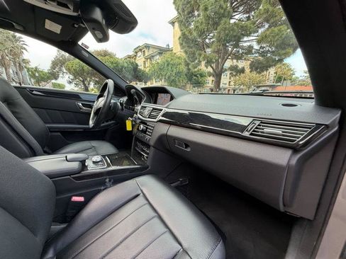 Used 2010 Mercedes-Benz E 550 Sedan image 52
