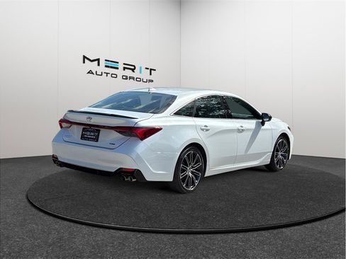 Used 2020 Toyota Avalon XSE FWD image 9