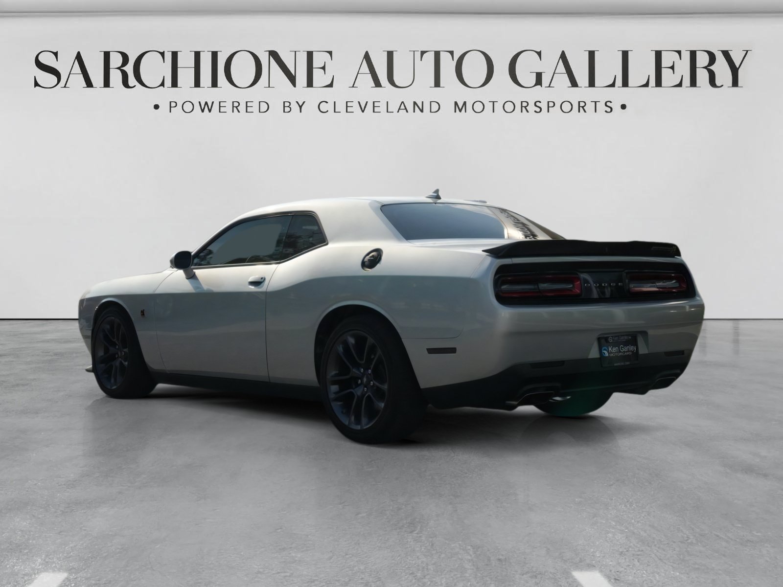 Used 2023 Dodge Challenger R/T Scat Pack RWD image 9