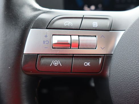 Used 2025 Hyundai Kona SEL AWD/4WD image 15