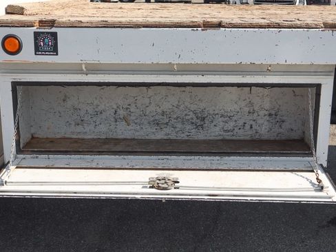 Used 2023 Ford F650 2WD Regular Cab Super Duty image 6