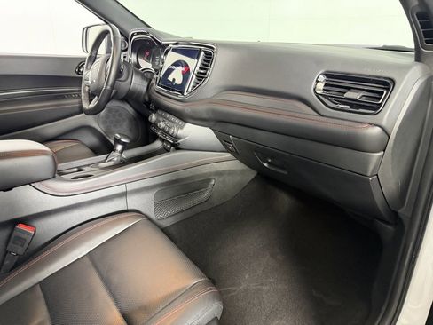 Certified 2025 Dodge Durango GT image 32