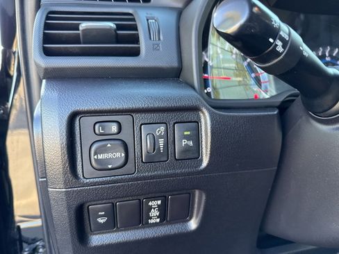 Used 2015 Toyota 4Runner Limited image 24