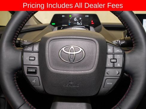 Used 2025 Toyota Prius Plug-In Hybrid FWD image 18